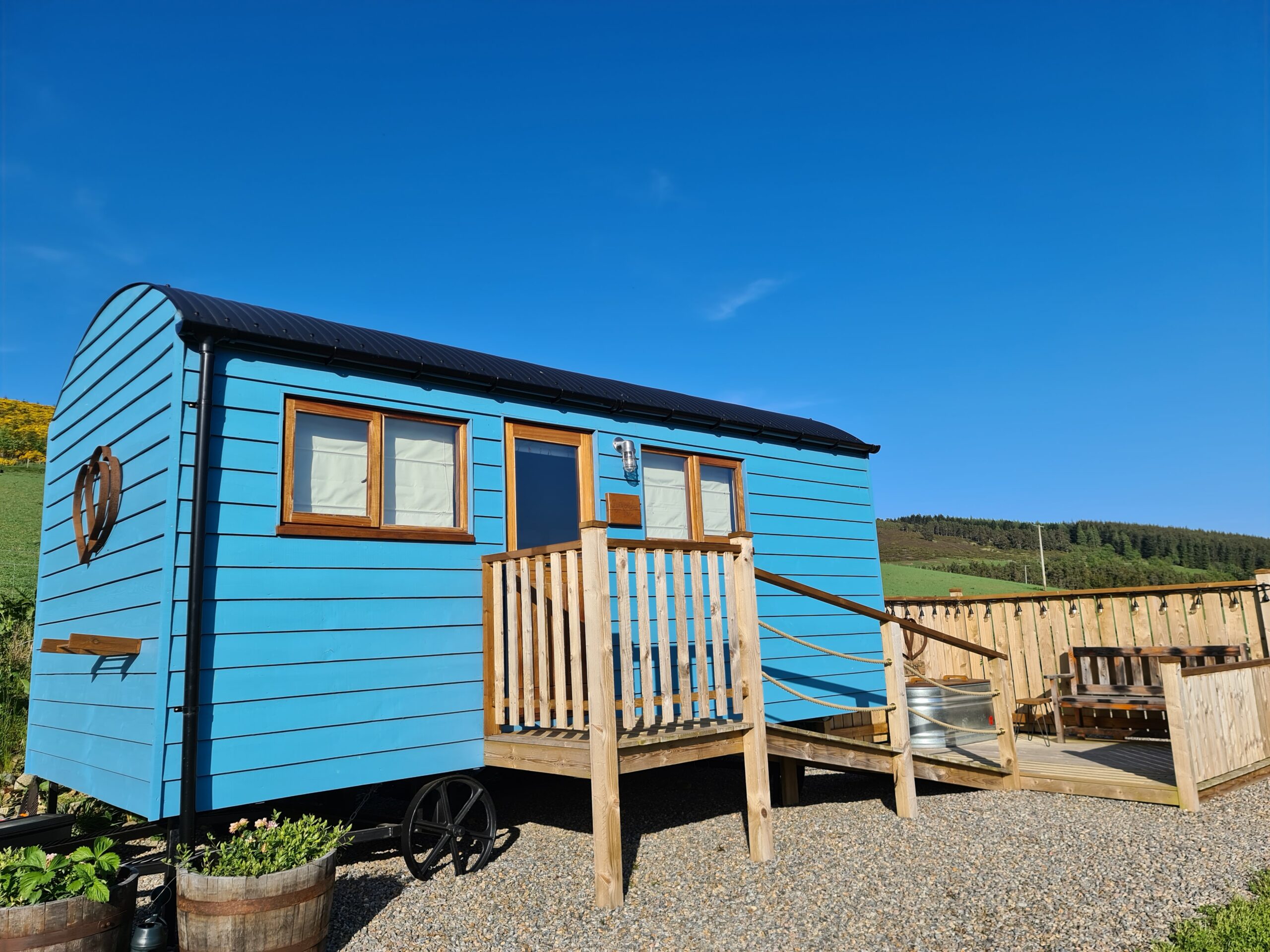 Ledmacoy shepherd hut